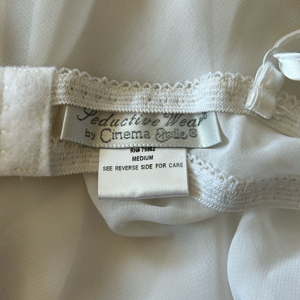 Seductive Wear Slip & Robe - Picture 11 of 16